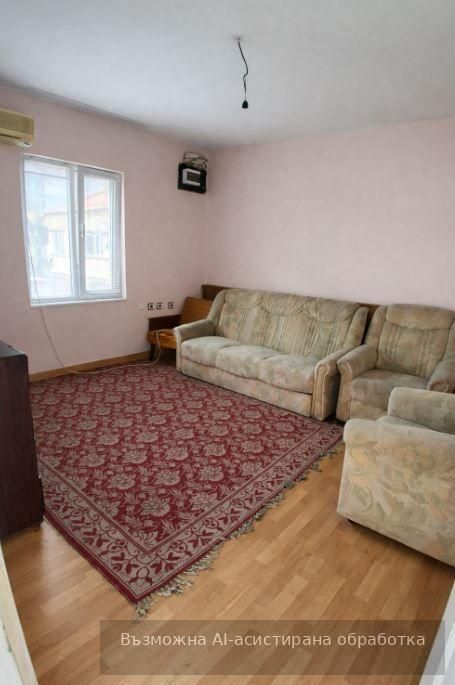 Къща в района на Нептун!