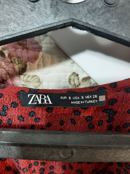 Платье красивое ZARA в идеале