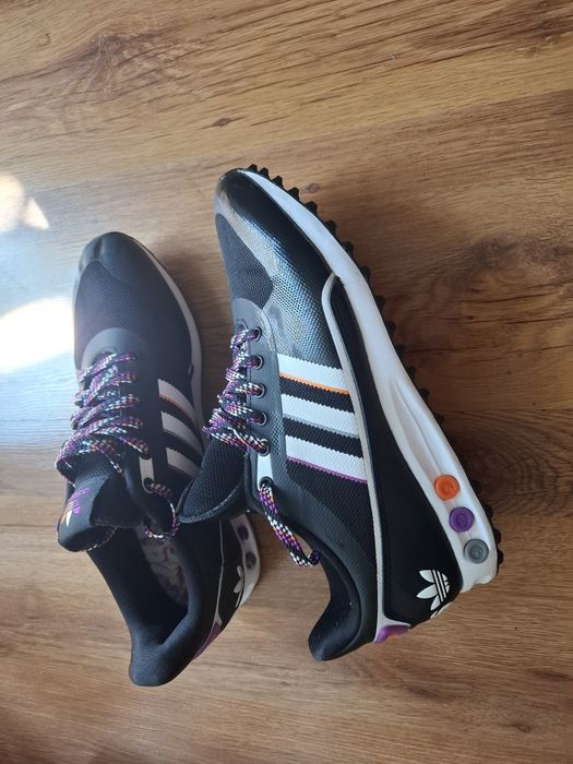 Adidas La Trainer 2 маратонки 43 номер.