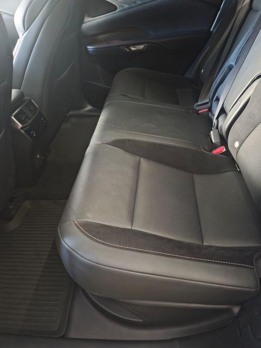 Vand LEXUS RX F performance