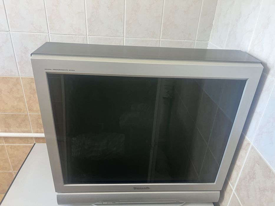 Отдам телевизор panasonic