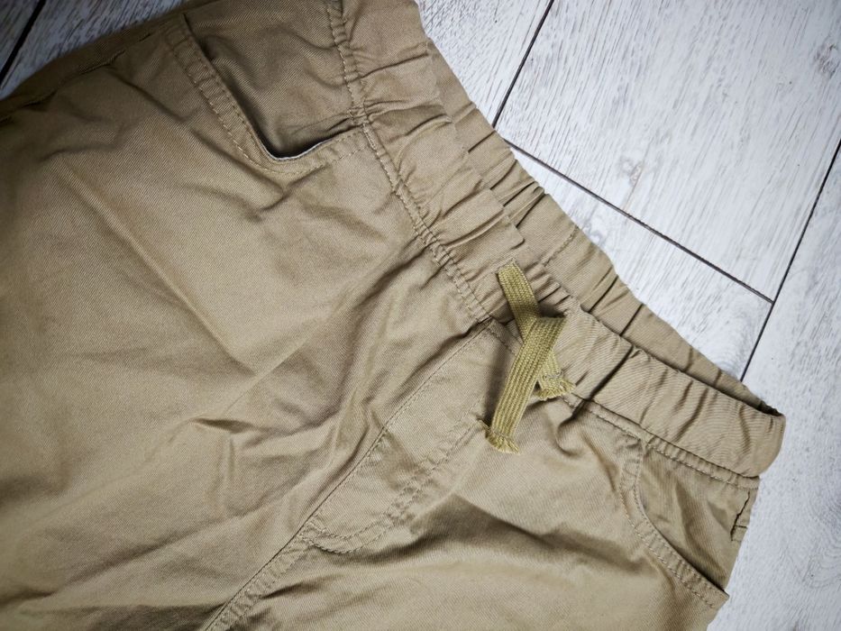 Светло бежевые брюки