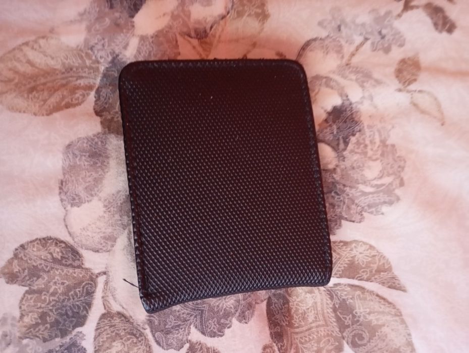 Мъжко портмоне за пари.