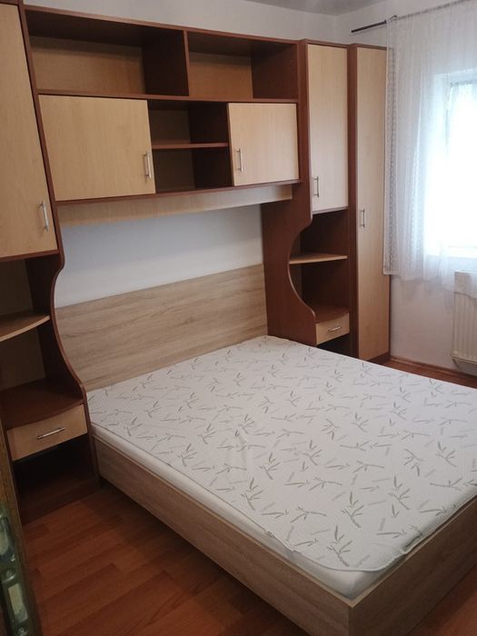 Inchiriez apartament 3 camere