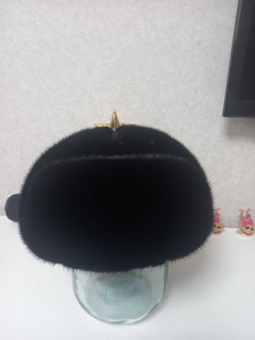 Продам норковую шапку.