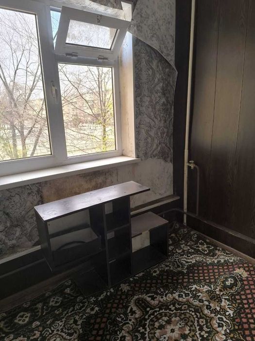 Киргили Мумтоз туйхона якинида 4/2 этаж 2 хона уй ижарага берилади