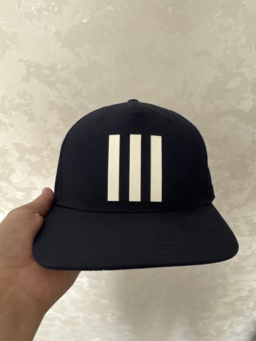 Кепка adidas , оригинал