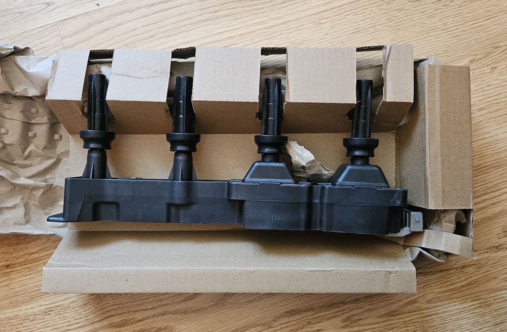 Бобина Пежо 1.6 109 Ситроен 206 Peugeot 207 307 Citroen C2 C3 C4 Xsara