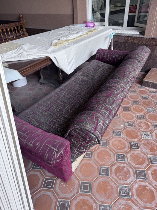 Диван сотилади БУ