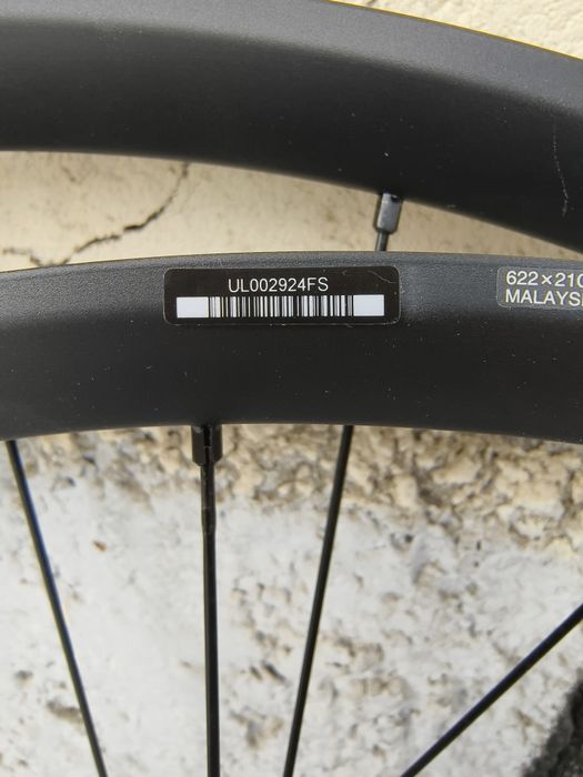 Капли Гравел Shimano GRX WH-RX570-TL Wheelset-12x100mm | 12x142mm - HG