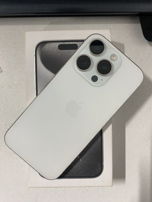 Айфон 15 про 256гб срочно