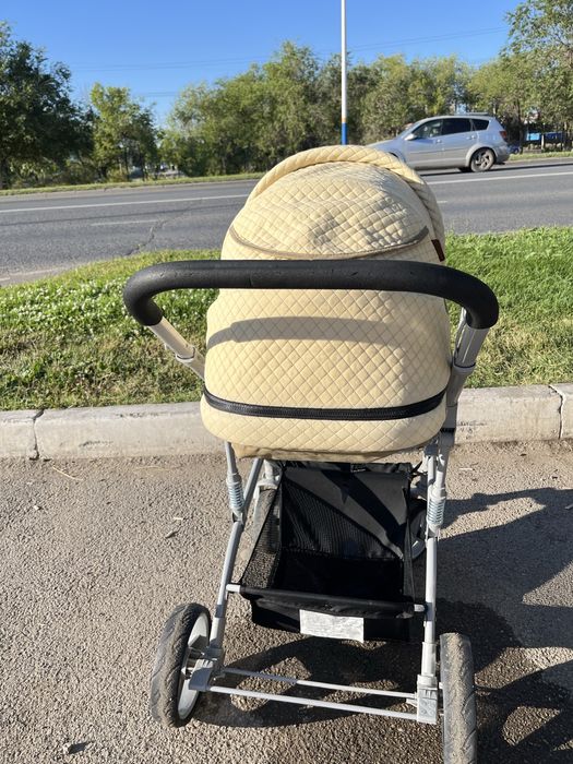 Продам детскую коляску