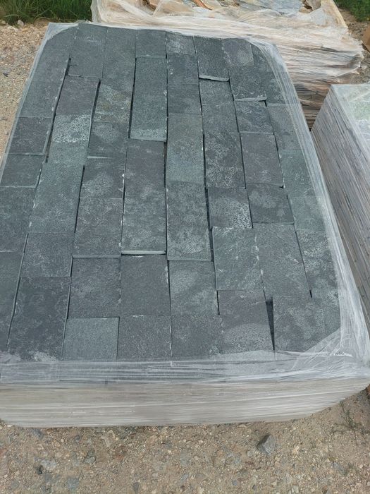 Piatră naturală decorativă