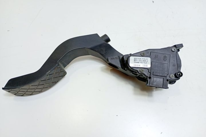 Pedala  acceleratie 8D1721523J Audi A4 B5 (facelift) seria