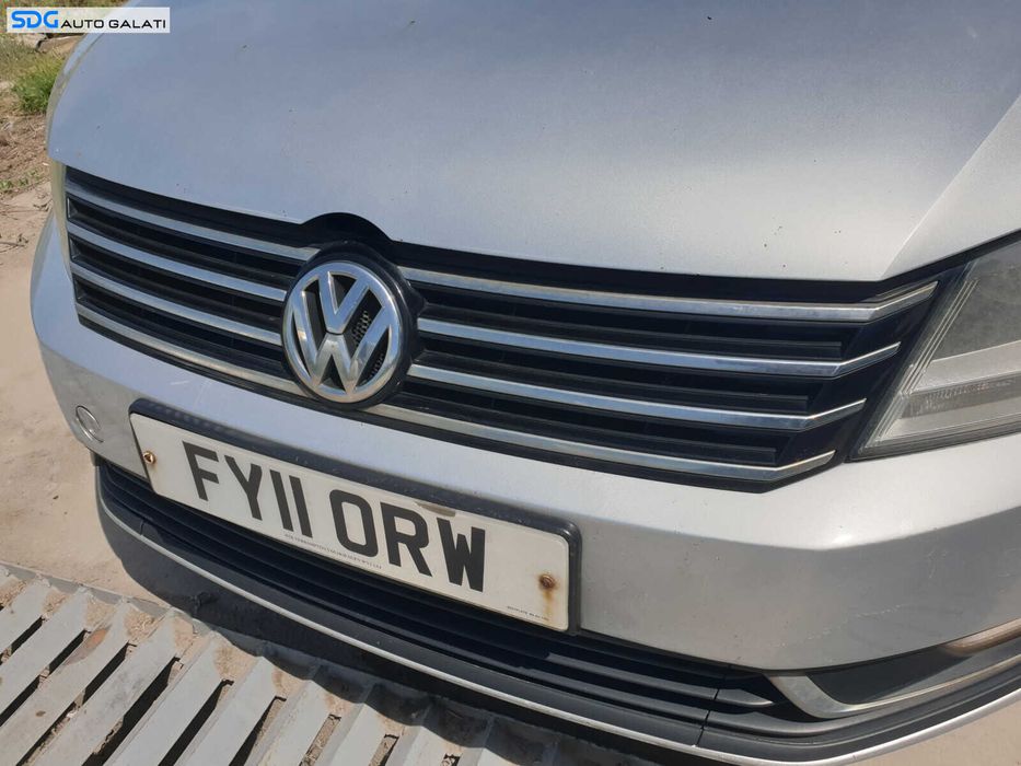 Grila Centrala cu Emblema Sigla de pe Bara Spoiler Volkswagen Passat B7 2010 - 2015 [L5334]