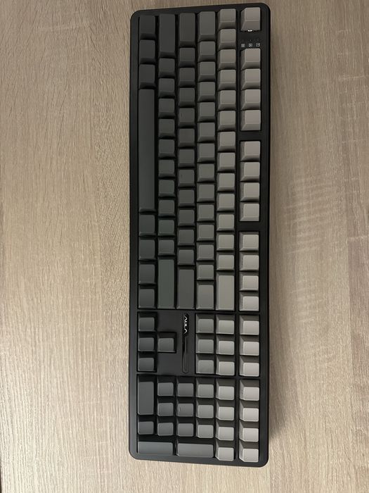 Tastatura Mecanica Aula 108