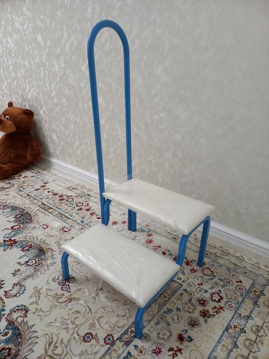 Продам лестницу для ванны