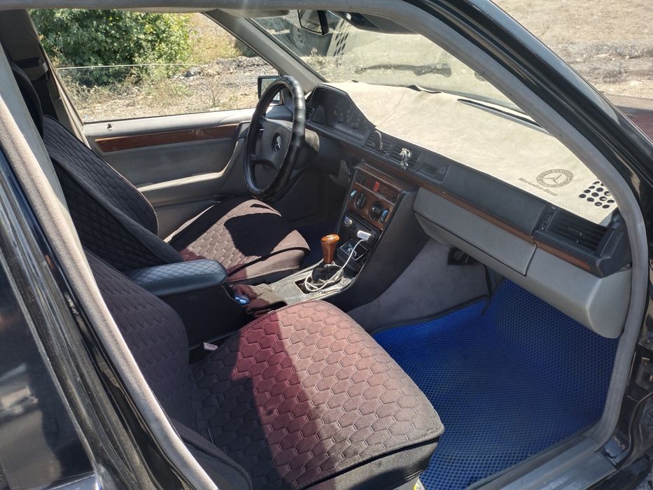 Продам автомобиль Мерседес Бенц