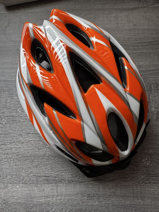 Велосипедная каска