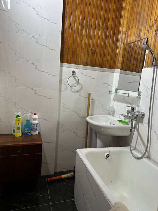 2 комнатная квартира в ТТЗ-1 Мирзо-Улугбекском районе