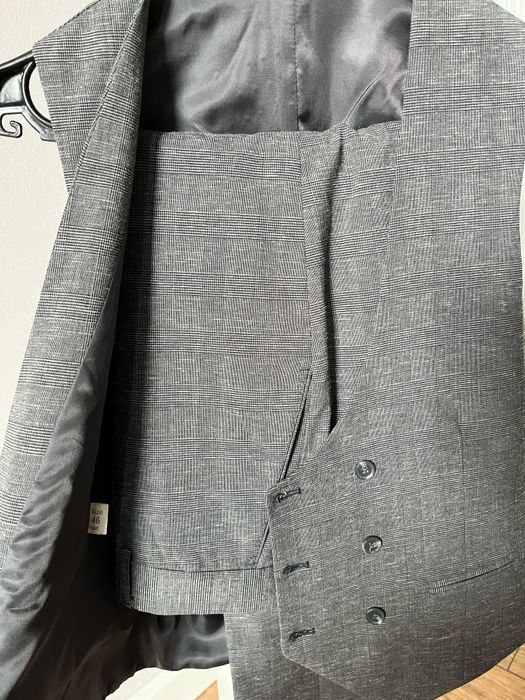 Срочно продам Пиджак тройка