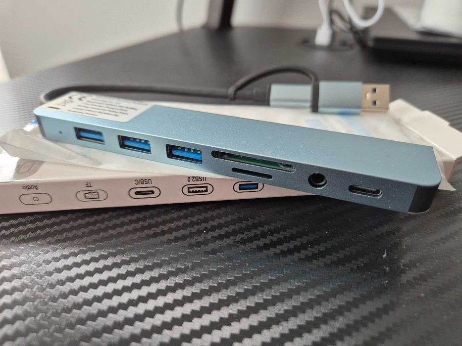 Универсален USB Хъб Адаптер 8в1, Четец на SD/TF карти