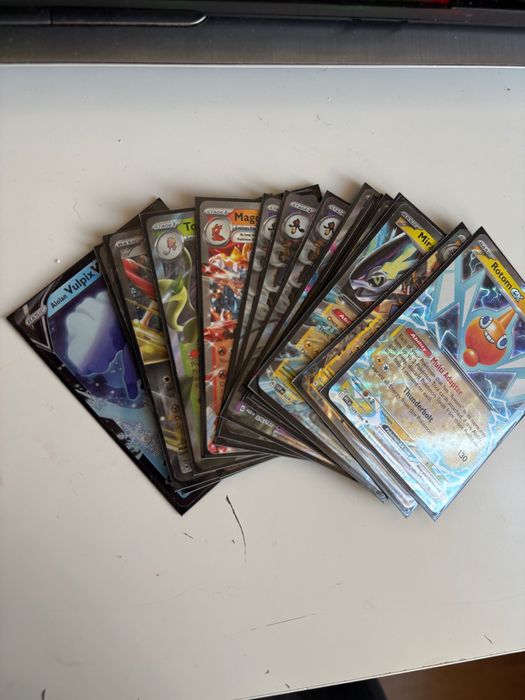 Покемон карти в добро състояние