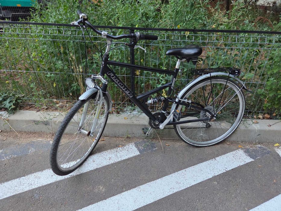 Bicicletă Oras Trekking FISCHER 28" 21 Viteze Suspensie Față + Spate Shimano Portbagaj