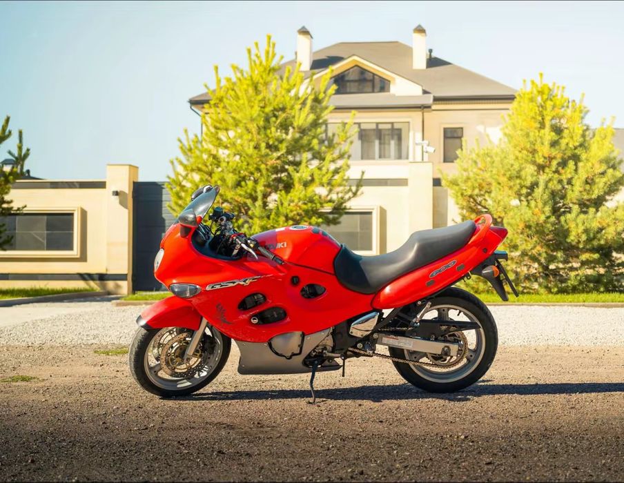 Suzuki gsx600f katana