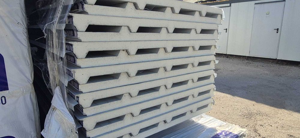 Panouri Sandwich de Calitate Premium Preturi Imbatabile: 85-90 RON TVA INCLUS– Debităm la Lungimea Dorită!