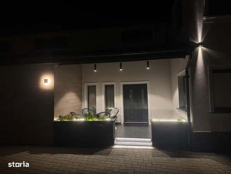 Casa individuala, 302 mp, teren 800 mp, zona Marginea