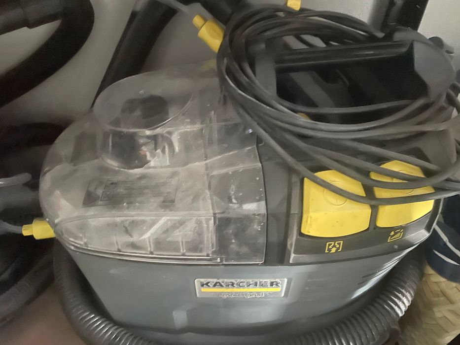 Екстрактор Karcher Puzzi 8/1