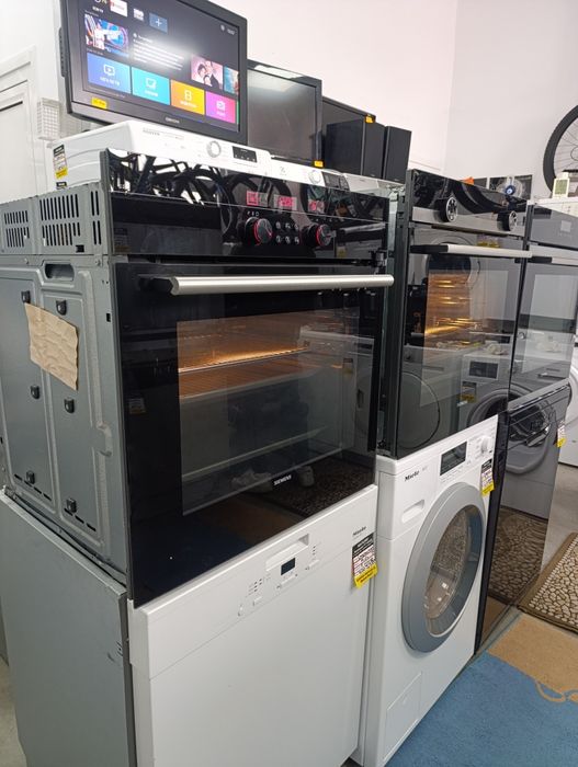 Фурна за вграждане SIEMENS