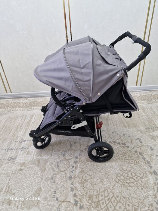 Коляска егіздердің сатылады