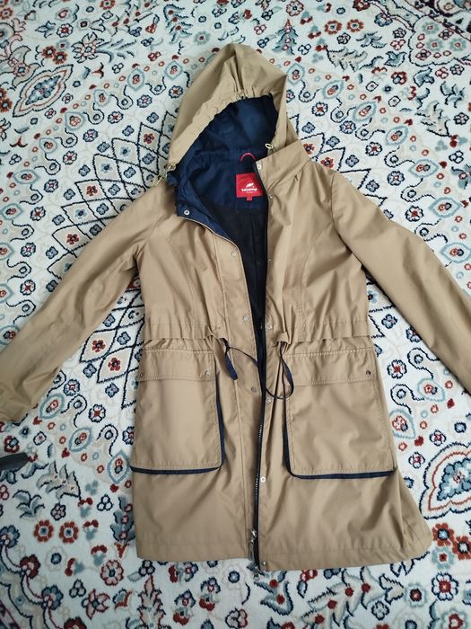 Плащ женский размер 48