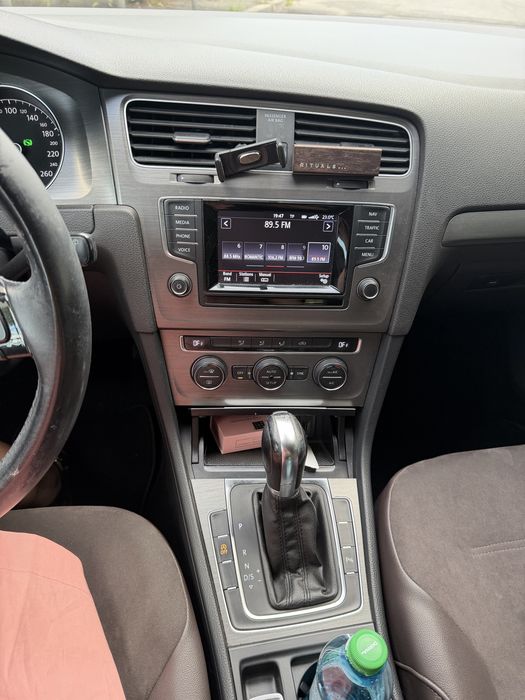 Volkswagen Golf 7 - 1.6 TDI