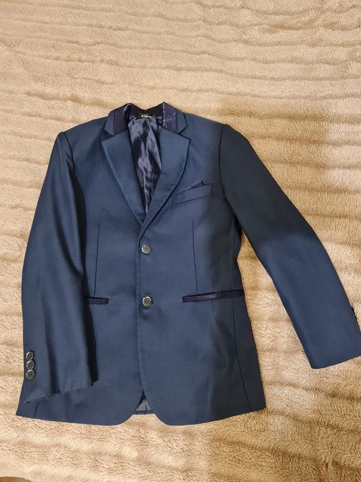 Пиджак синий на рост 134-140