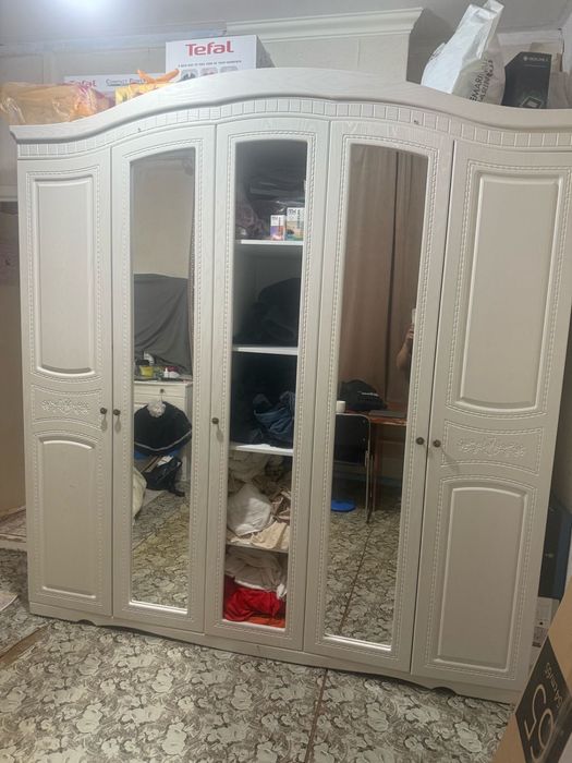 Спальный гарнитур