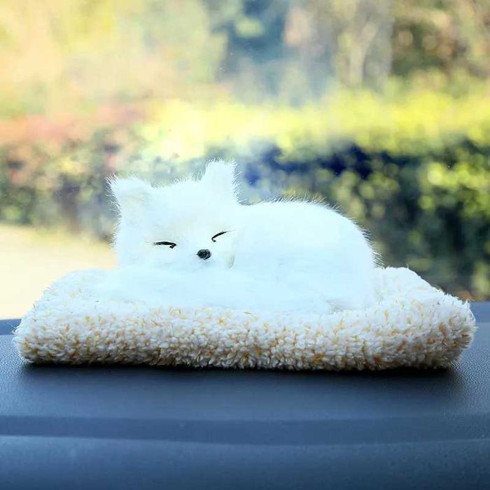 Игрушка котёнок на подушке – мягкая, в авто, для декора