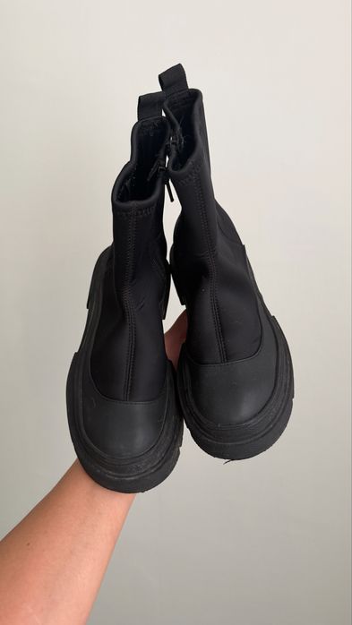 Продам ботинки Zara