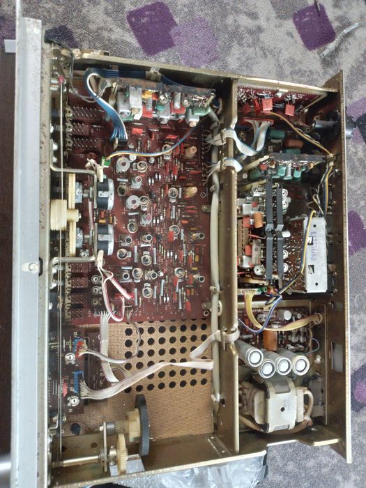 Продаю тюнер Radiotehnika у-001 стерео