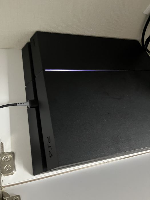 PlayStation 4 и джостик