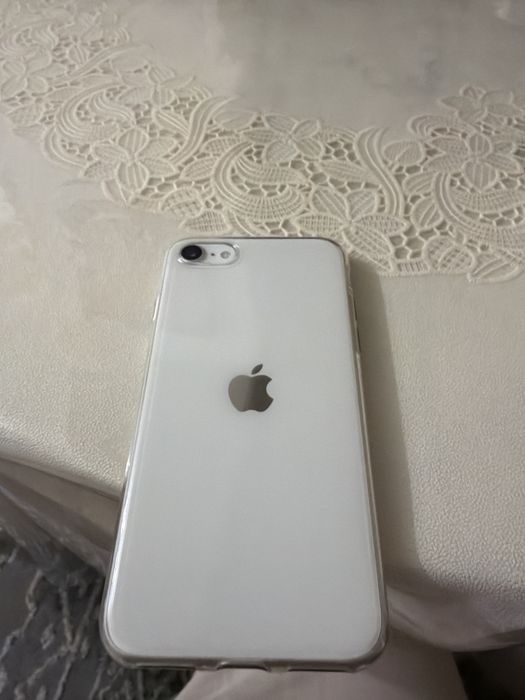 Iphone SE 2020, память 128g