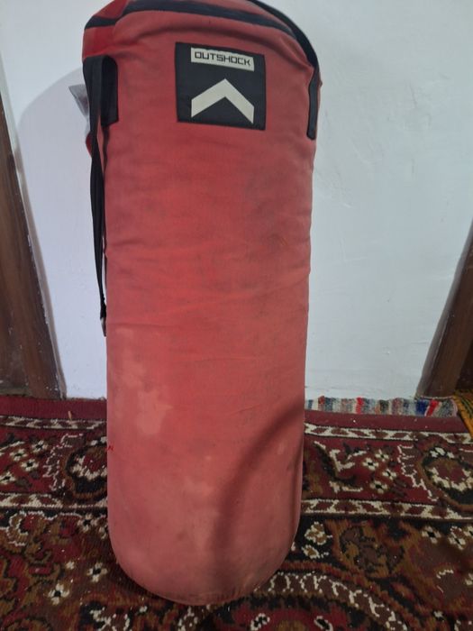 Sac de box outshock și mănuși de box JNR outshock