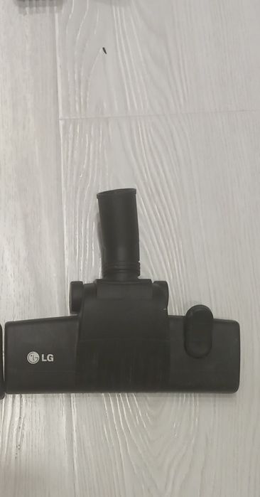 Моющий пылесос LG