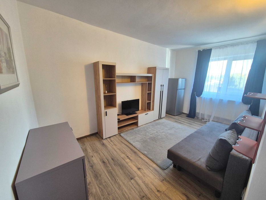 Inchiriez Garsoniera langa Carolina Mall