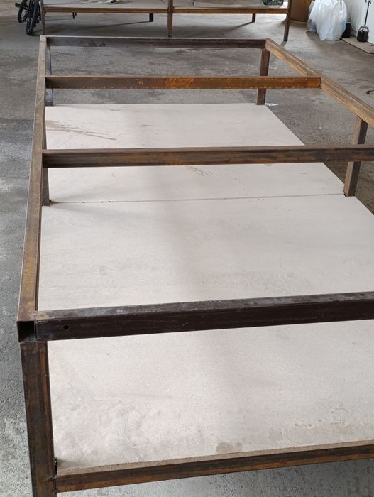 Стол металлический