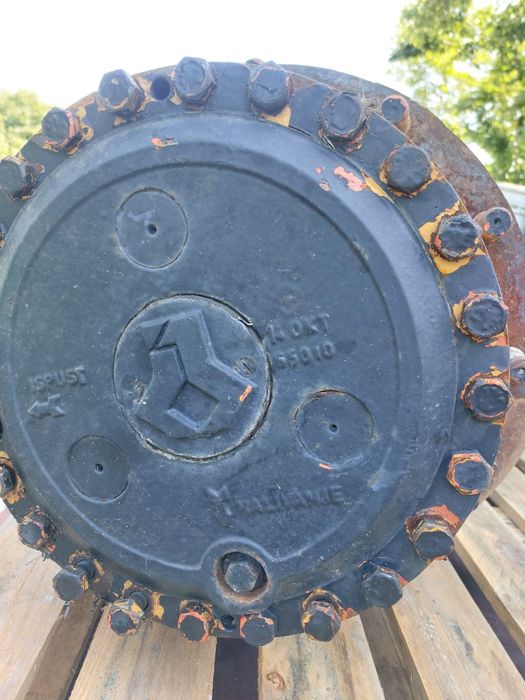 Axe volă tip ZF cu blocabil