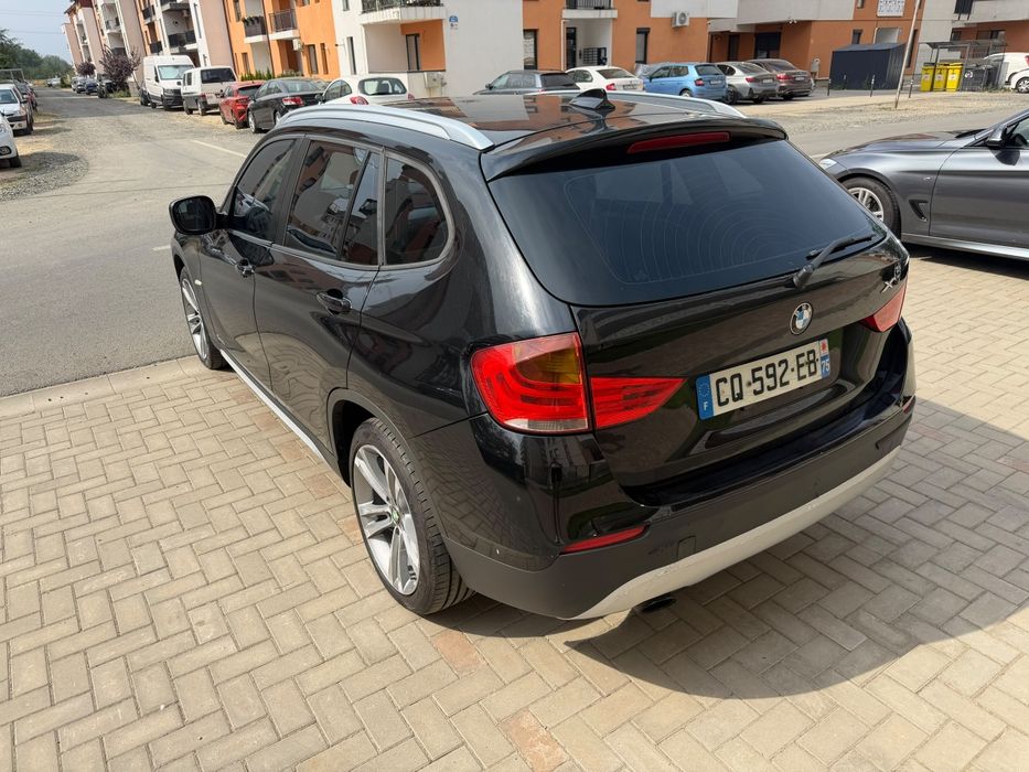 BMW X1 2011 — imagine 3