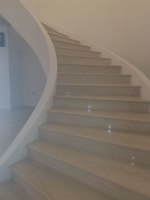 Execut lucrari de renovare si de constructie